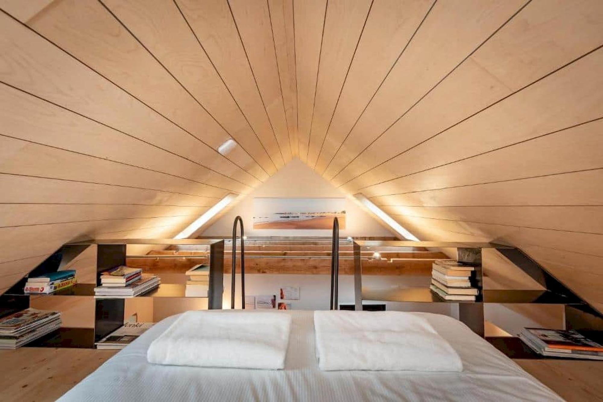 The Cupboard - Holiday home *